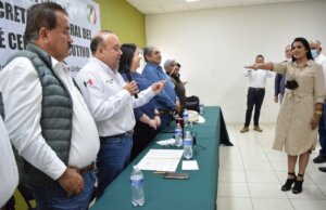Rinde protesta Selena Mayorquín Uribe, como secretaria General de la Liga de Comunidades Agrarias
