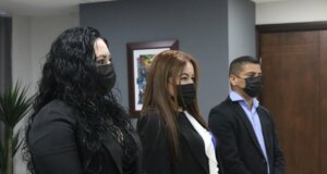 Entrega Fiscal tres nuevos nombramientos a Vicefiscalía de Derechos Humanos