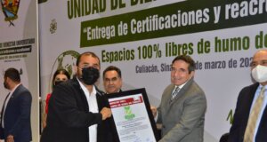 Entrega Salud certificaciones de espacios 100% libres de humo a la UAS