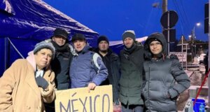 Otro grupo de mexicanos llega a Rumania luego de rescatarlos de Kiev