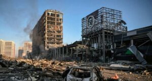 Rusia bombardea centro comercial en Kiev; querían destruir una termoeléctrica