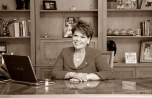 Muere Rosy Camacho de Aguilar, por secuelas de COVID-19