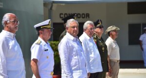 Rocha acompaña al presidente López Obrador a Islas Marías