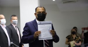 Rinde protesta a Héctor Manuel Vega como nuevo vicefiscal zona norte