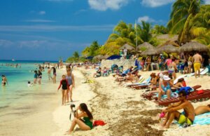 ¿Más descanso? Senado busca triplicar vacaciones pagadas de los trabajadores mexicanos