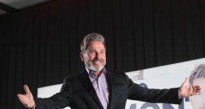 Se disculpa Ricardo Montaner por cancelación de su concierto en Culiacán