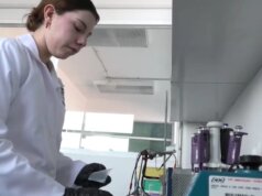 Estudiante de ingeniería biomédica crea un detector sedantes en bebidas alcohólicas