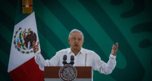 “En eso yo no me meto”, dice AMLO sobre juicio político contra Estrada Ferreiro