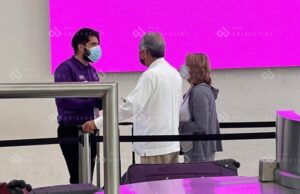 Estrada Ferreiro se va a San Diego, mientras en el Congreso procesan desafuero