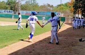 JAPAC Y Yankees no sueltan la cima de su grupo