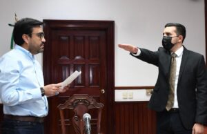 Alcalde toma protesta a Director del DIF Culiacán, Jesús Ángel Burgos Escalante