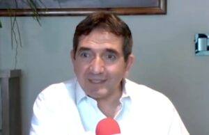 Llama Cuén a vacunarse para cortar cadena de contagios por COVID