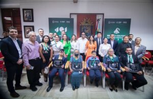 Entrega Juan de Dios Gámez el “Premio Coltzin al Mérito Ciudadano 2022”