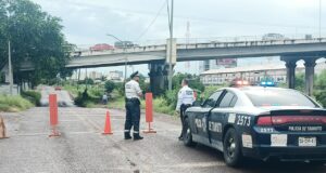 Ante riesgo de socavones cierran Eje Federalismo en Culiacán