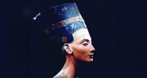 Encuentran posibles restos de Nefertiti, según un eminente egiptólogo