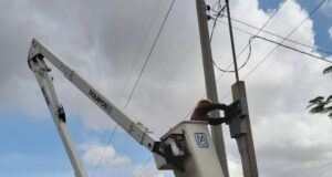 Alumbrado Público atiende reportes de comunidades y sindicaturas