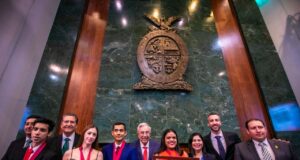 Entrega Rocha el Premio al Mérito Juvenil 2022