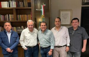 Gobernador Rocha y González Zaratain se reúnen en Culiacán