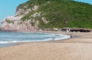 Reabren playas de Mazatlán tras paso de “Ornele”