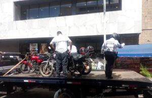 Tránsito remite 25 motocicletas por estar estacionadas en lugares no permitidos en Culiacán
