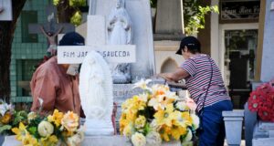 Departamento de Panteones mantiene actividades de acondicionamiento para recibir a visitantes este Día de Muertos