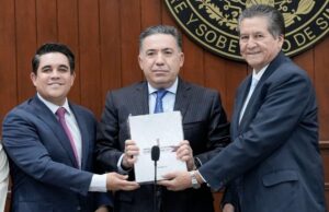 Recibe Congreso de Sinaloa Primer Informe de Labores del Ejecutivo estatal