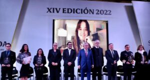 Entrega Rocha Moya reconocimientos a Sinaloenses Ejemplares en el mundo