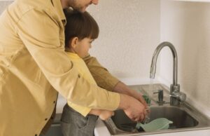 Padres; enseñen a sus hijos a trabajar