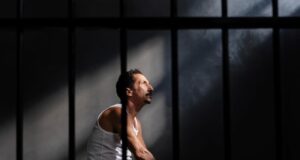 Encarcelado en la libertad