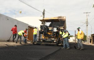 Avanza reencarpetado en cinco vialidades de Chulavista y restauración de calles en la ciudad