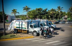 Llegan 3 nuevos camiones recolectores de basura a Culiacán