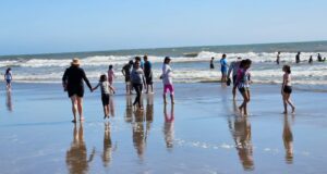 Registran sólo accidentes menores hasta este Viernes Santo en playas de Navolato