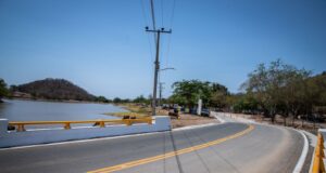 Compromiso cumplido, Rubén Rocha y Juan de Dios inauguran carretera Las Aguamitas – Agua Blanca