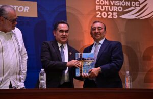 Dr. Jesús Madueña rinde segundo informe como rector de la UAS Jesús Madueña rinde segundo informe como rector de la UAS