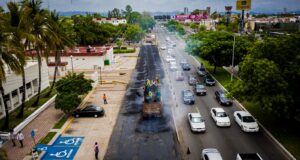 Reencarpetan vialidades aledañas al Hospital Psiquiátrico de Sinaloa Reencarpetan vialidades aledañas al Hospital Psiquiátrico de Sinaloa