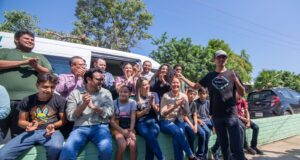Ayuntamiento entrega vehículo escolar en Jesús María Ayuntamiento entrega vehículo escolar en Jesús María