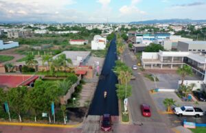 Ayuntamiento realiza obra de reencarpetado en bulevar Universo del sector Cedros