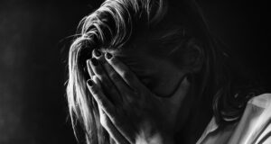 El suicidio, un problema de salud pública que urge sea visibilizado y atendido, advierte psicoterapeuta de la UAS