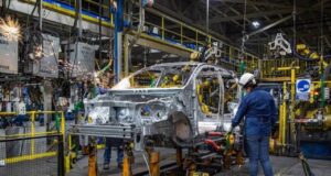 Huelga automotriz de Estados Unidos origina en sus primeros tres días pérdidas por millones en México, asegura especialista Huelga automotriz de Estados Unidos origina en sus primeros tres días pérdidas por millones en México, asegura especialista