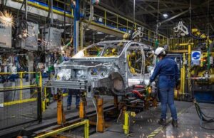 Huelga automotriz de Estados Unidos origina en sus primeros tres días pérdidas por millones en México, asegura especialista Huelga automotriz de Estados Unidos origina en sus primeros tres días pérdidas por millones en México, asegura especialista