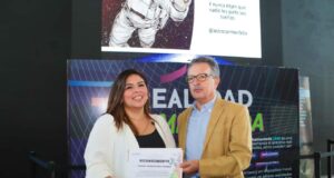 La sinaloense Carmen Félix Cháidez sería la primera mujer mexicana en viajar al espacio La candidata a astronauta científica brindó la conferencia Una sinaloense en la nueva carrera espacial, en la inauguración de las nuevas exposiciones del Centro de Ciencias de Sinaloa