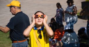 Realizan con éxito el evento de observación del Eclipse Solar Anular en Culiacán