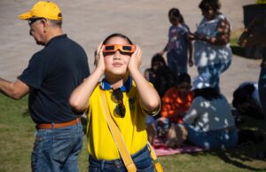 Realizan con éxito el evento de observación del Eclipse Solar Anular en Culiacán