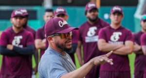 VIVE ALFREDO AMÉZAGA SU PRIMER DÍA COMO MÁNAGER GUINDA