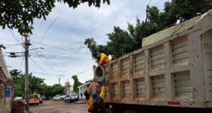 Llega a la colonia Progreso el ‘Programa de Descacharrización’