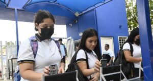 Uso de la tecnología, herramienta para control de entrada y salida de estudiantes en la Preparatoria Augusto César Sandino Uso de la tecnología, herramienta para control de entrada y salida de estudiantes en la Preparatoria Augusto César Sandino