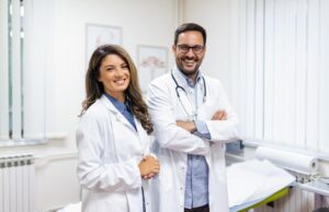 Felicitaciones a todos los médicos del mundo