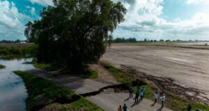 Se lleva un avance del 25 por ciento en arreglo de caminos y carreteras dañadas por huracán Norma Se lleva un avance del 25 por ciento en arreglo de caminos y carreteras dañadas por huracán Norma