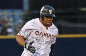 Ademar Rifaela refuerza a los Tomateros