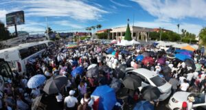 Más de 20 mil universitarios protestaron fuera del Congreso, exigiendo respeto a la autonomía de la UAS